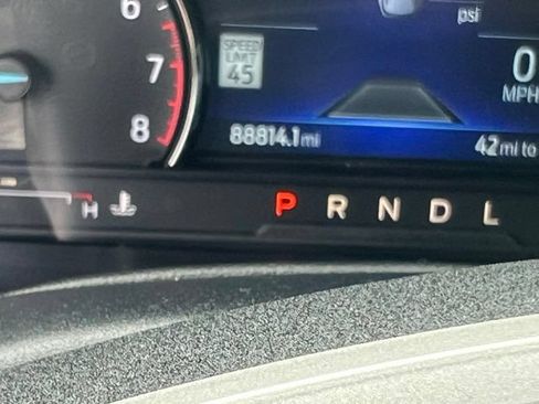 Used 2022 Ford Explorer Limited w/ Equipment Group 301A RWD image 16