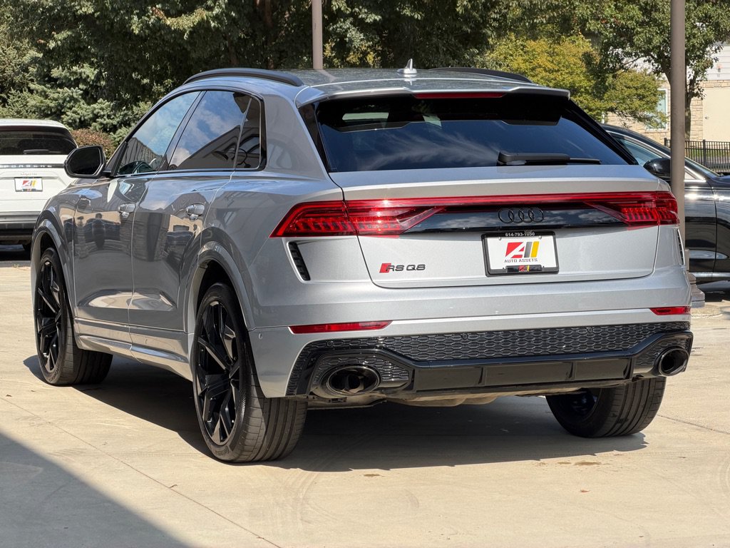 Used 2022 Audi RS Q8 AWD/4WD image 9
