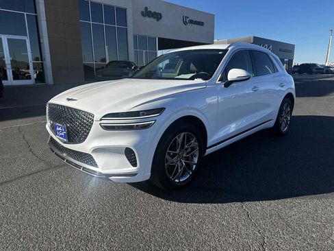 Used 2025 Genesis GV70 2.5T AWD/4WD image 8