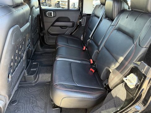 Used 2021 Jeep Wrangler Unlimited Rubicon image 33