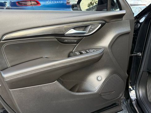 Used 2023 Buick Envision Essence w/ Sport Touring Package image 21