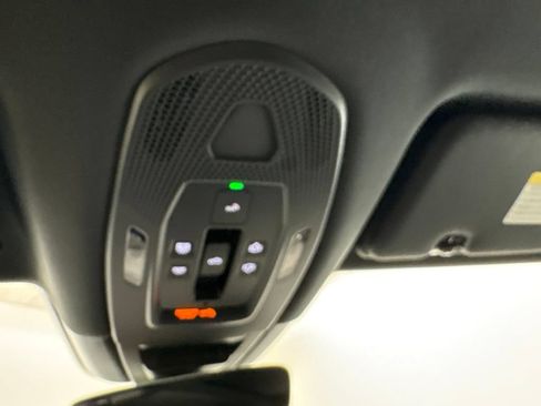 Certified 2024 Porsche Cayenne AWD/4WD image 39