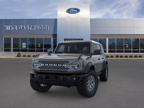 New 2025 Ford Bronco Badlands AWD/4WD image 2
