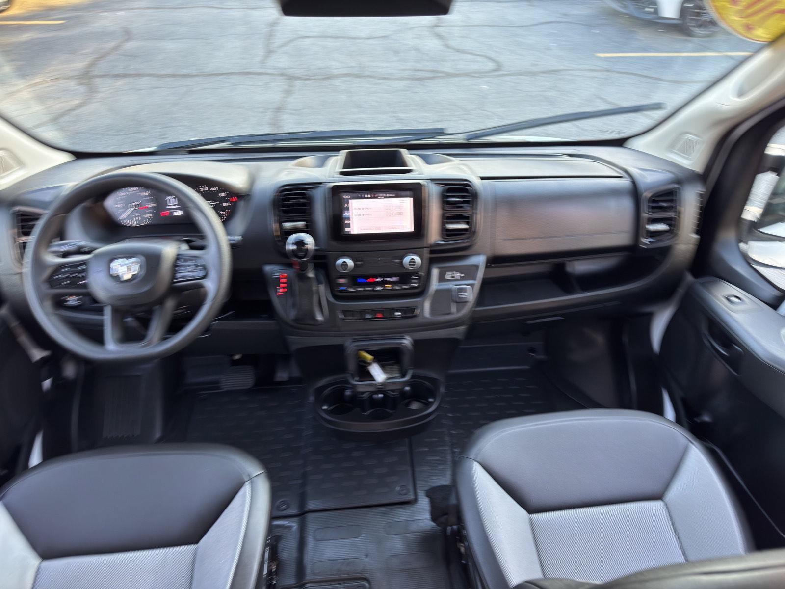Used 2026 RAM ProMaster 2500 w/ Convenience Group FWD image 20