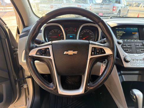 Used 2015 Chevrolet Equinox LT image 19