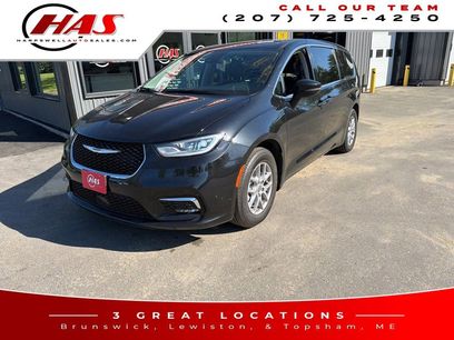 Used 2023 Chrysler Pacifica Touring-L