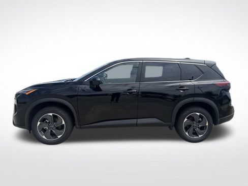Used 2025 Nissan Rogue SV FWD image 3