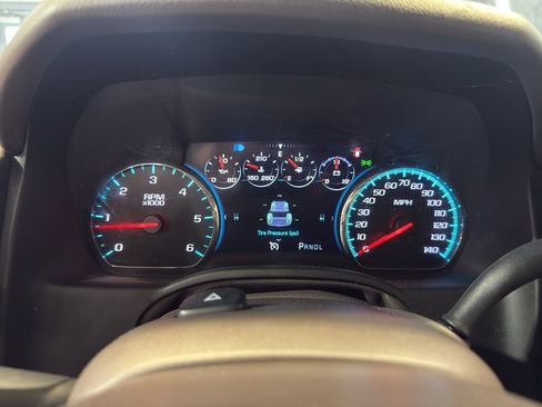 Used 2018 Chevrolet Tahoe Premier image 17