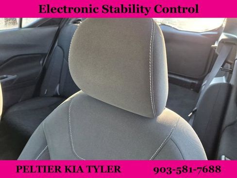 Used 2021 Nissan Kicks SV image 21