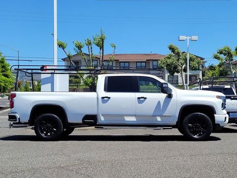 Used 2024 Chevrolet Silverado 3500 High Country AWD/4WD image 5
