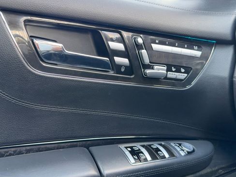 Used 2010 Mercedes-Benz CL 63 AMG image 24