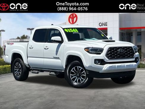 Used 2023 Toyota Tacoma TRD Sport w/ Advanced Technology Package AWD/4WD image 1
