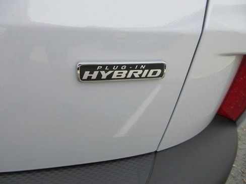 Used 2025 Ford Escape SE w/ PHEV Premium Package FWD image 54