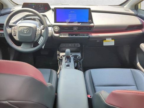 Used 2025 Toyota Prius Plug-In Hybrid FWD image 21