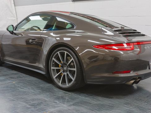 Used 2014 Porsche 911 Carrera 4S image 18