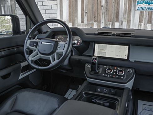 Used 2022 Land Rover Defender 110 X-Dynamic SE AWD/4WD image 16