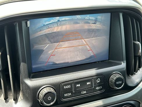 Used 2017 Chevrolet Colorado LT w/ LT Convenience Package RWD image 19