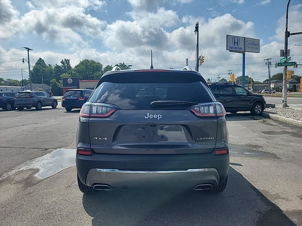 Used 2019 Jeep Cherokee Limited AWD/4WD image 4