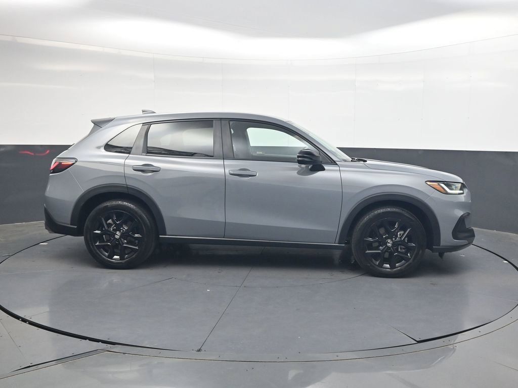 Used 2024 Honda HR-V Sport image 3
