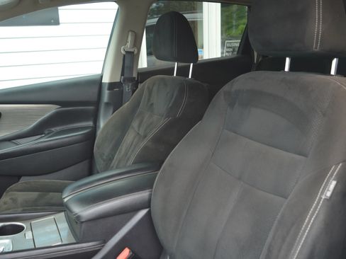 Used 2016 Nissan Murano SV AWD/4WD image 12