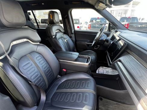 Used 2023 Rivian R1S Adventure AWD/4WD image 8