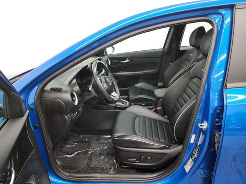 Used 2023 Kia Forte GT-Line w/ GT-Line Premium Package FWD image 12