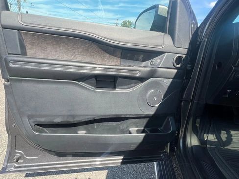 Used 2020 Ford Expedition Max Limited w/ Equipment Group 302A image 23