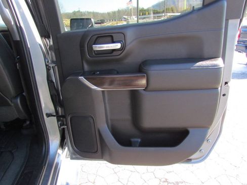 Used 2019 GMC Sierra 1500 SLT w/ SLT Premium Plus Package AWD/4WD image 15