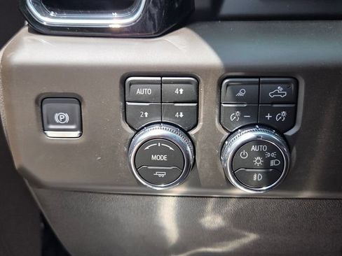 New 2026 GMC Sierra 1500 Denali w/ Denali Reserve Package AWD/4WD image 22