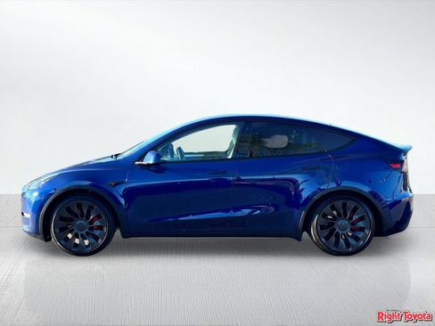 Used 2023 Tesla Model Y Performance AWD/4WD image 3