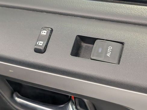 Used 2018 Toyota 4Runner SR5 Premium AWD/4WD image 31