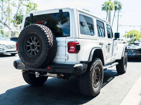 Used 2022 Jeep Wrangler Unlimited Rubicon w/ Trailer Tow Package AWD/4WD image 10
