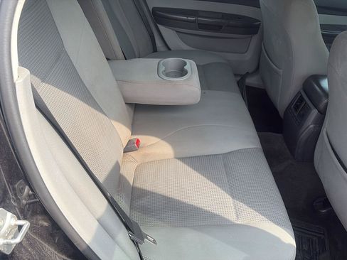 Used 2010 Dodge Charger SXT RWD image 20