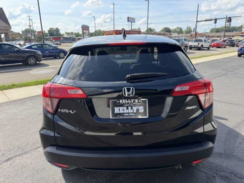 Used 2018 Honda HR-V EX image 4