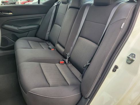 Used 2022 Nissan Altima 2.5 S image 10