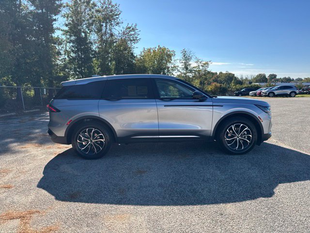 New 2026 Lincoln Nautilus Premier AWD/4WD image 4