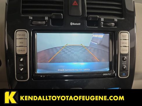 Used 2011 Nissan Leaf FWD image 14