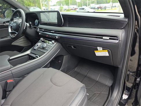 New 2025 Hyundai Palisade Calligraphy image 9