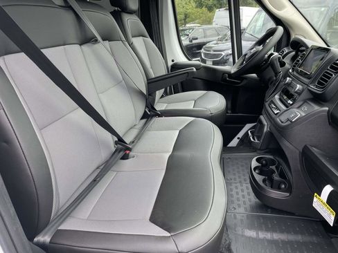 Used 2024 RAM ProMaster 1500 w/ Safety Group FWD image 30