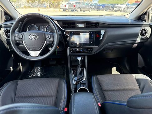 Used 2018 Toyota Corolla SE image 6
