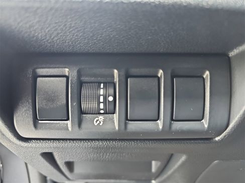 Certified 2025 Subaru Outback image 25