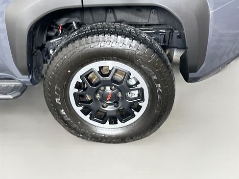 Used 2026 Toyota 4Runner TRD Off-Road Premium AWD/4WD image 11