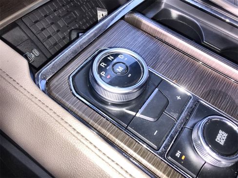 Used 2022 Ford Expedition Max Limited image 20