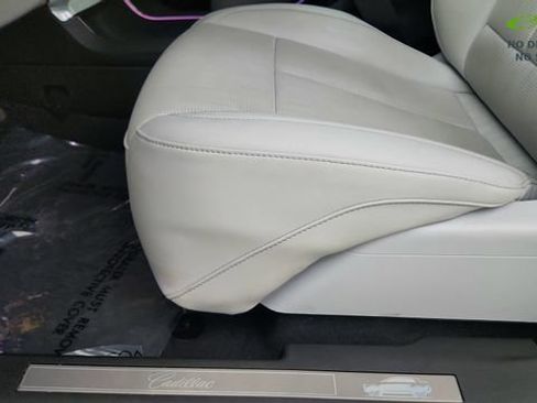 Used 2024 Cadillac Lyriq Luxury w/ LPO, Floor Liner Package AWD/4WD image 49