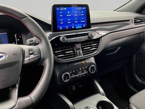 Certified 2025 Ford Escape ST-Line Select AWD/4WD image 6