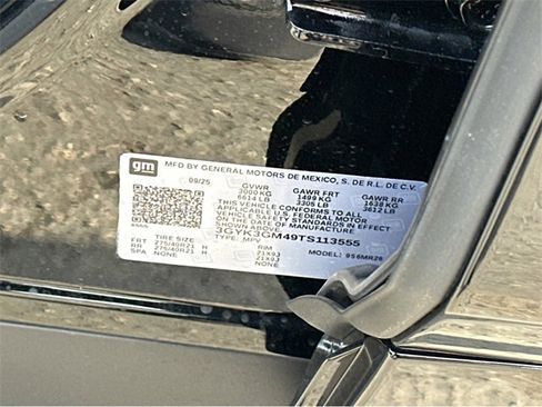 New 2026 Cadillac Optiq Sport 2 image 36