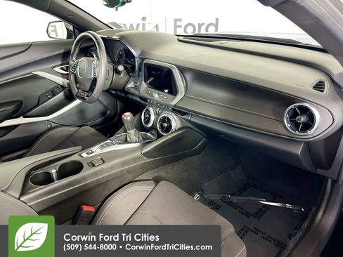 Used 2022 Chevrolet Camaro SS RWD image 25