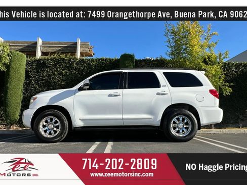Used 2011 Toyota Sequoia SR5 RWD image 11
