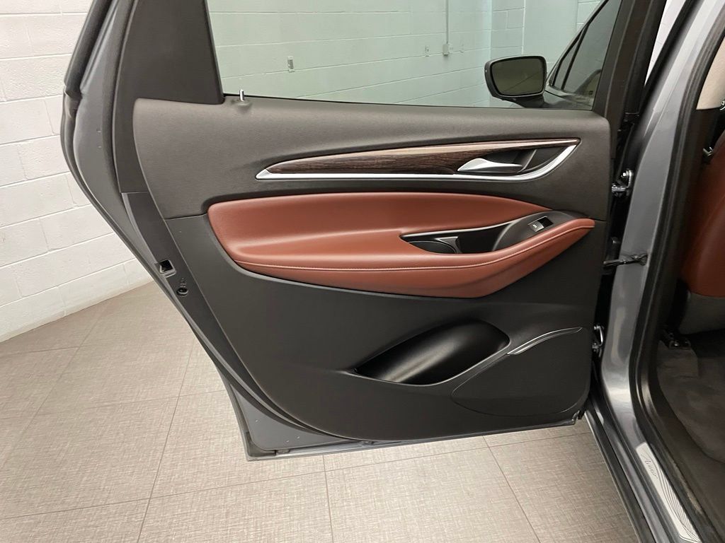 Used 2020 Buick Enclave Avenir w/ Avenir Technology Package FWD image 26