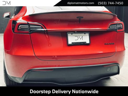 Used 2022 Tesla Model Y Performance AWD/4WD image 15